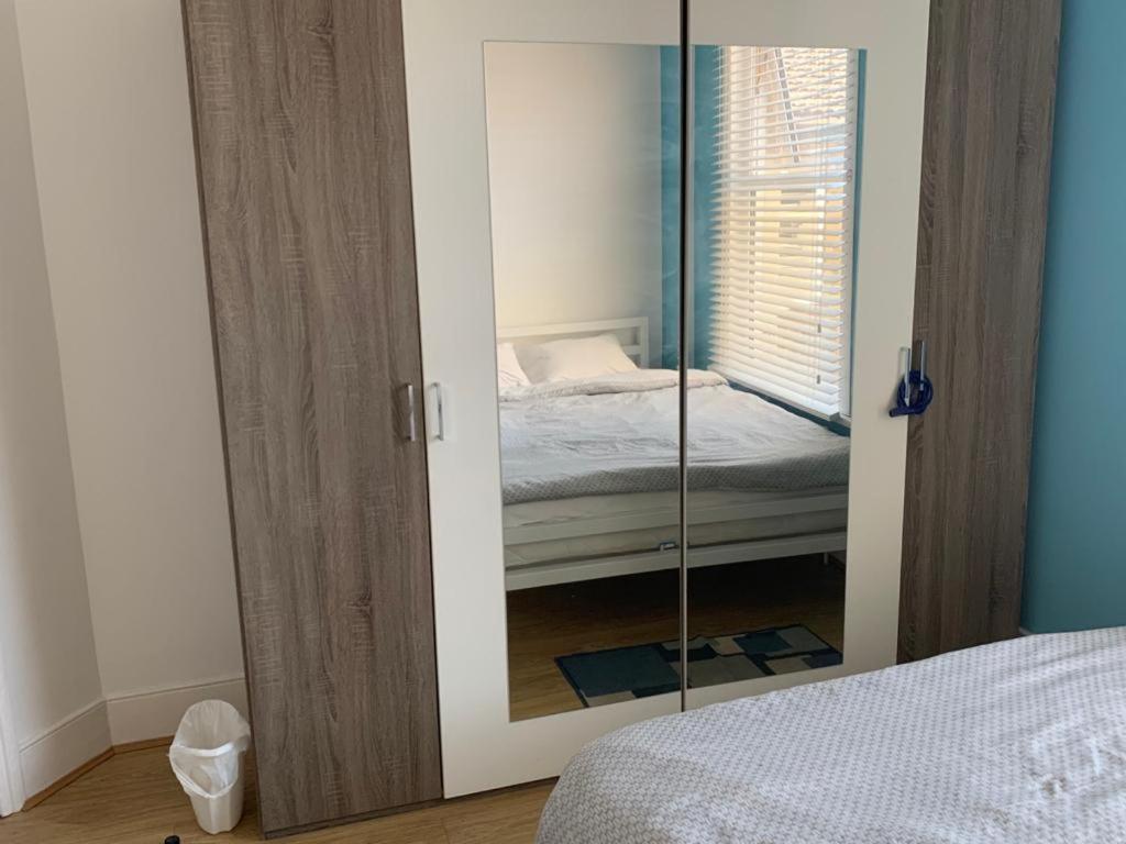 03 Bedroom Apartment-Self Check In London Kültér fotó