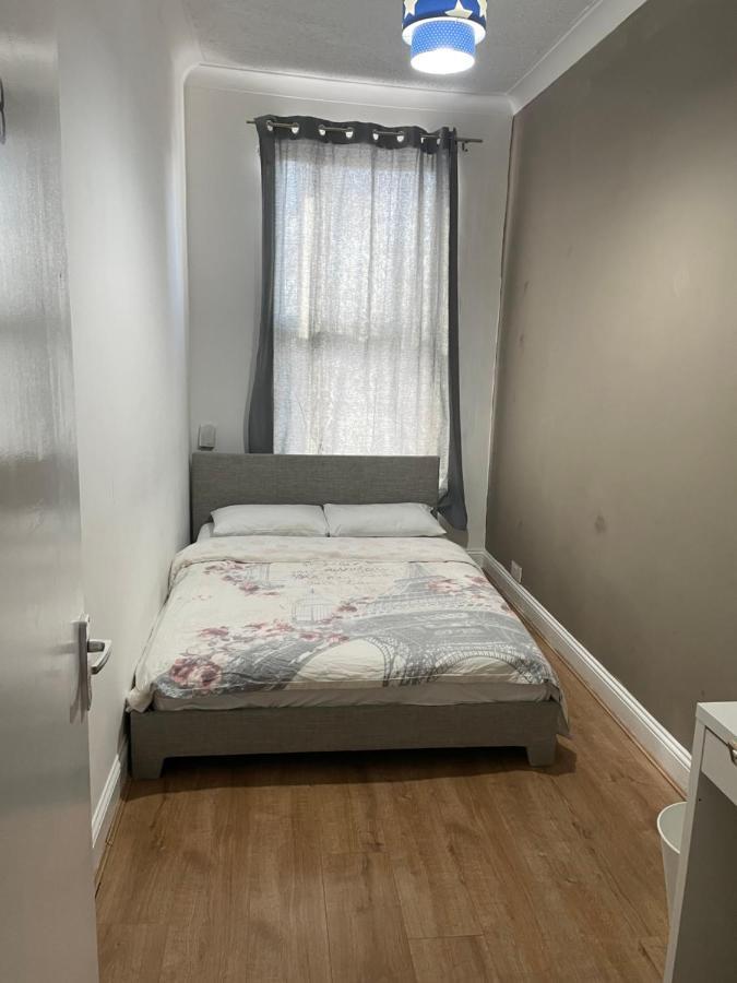 03 Bedroom Apartment-Self Check In London Kültér fotó